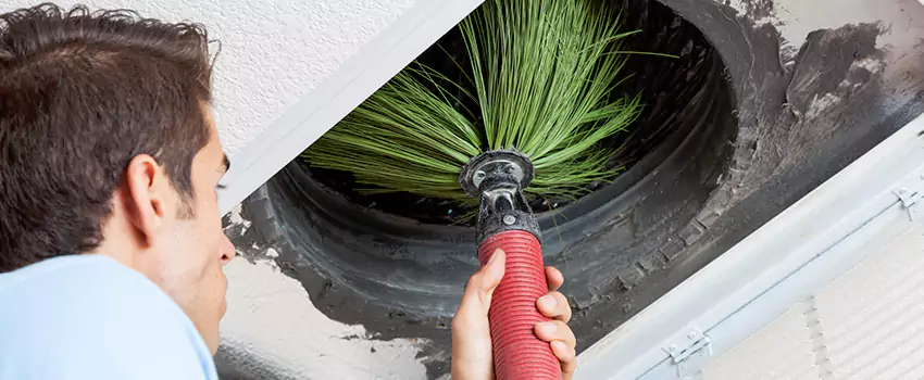 Clogged Air Duct Cleaning Process in Crabtree, QC
