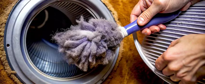 Signs Of A Clogged Dryer Lint Trap in Crabtree, Quebec
